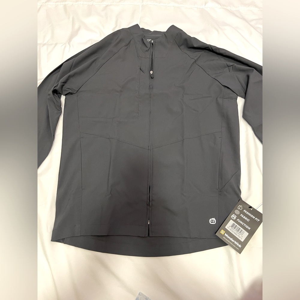 Wonder wink scrub jacket size small pewter grey